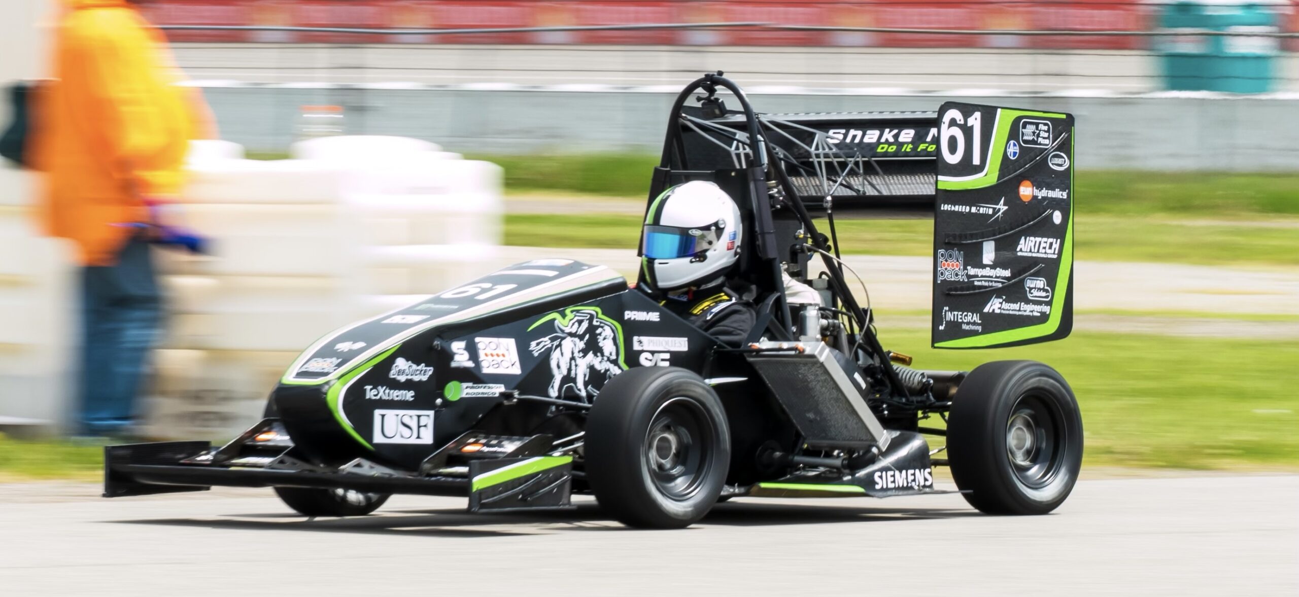 Monoposto de corrida de Formula SAE